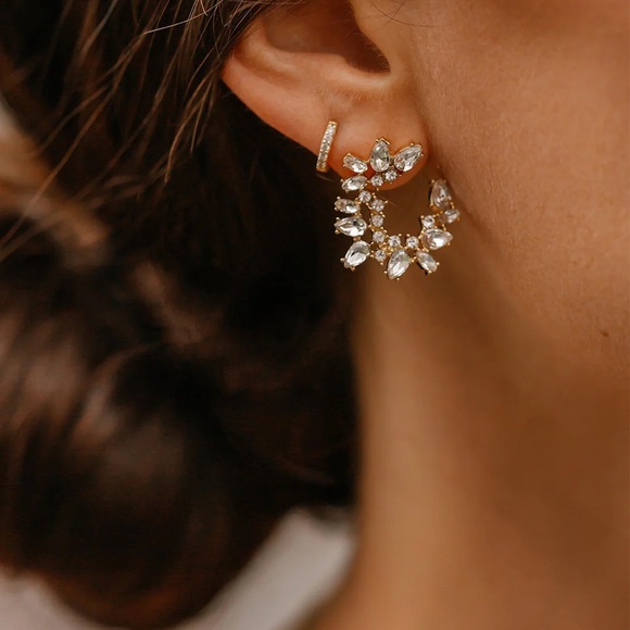 Olive + Piper Lupe crescent studs - Picture 2 of 3